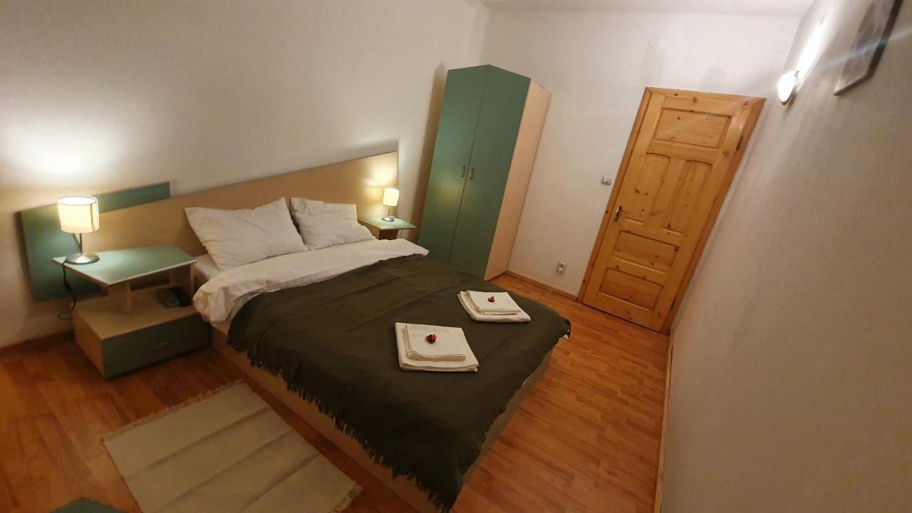 Vila Panselutelor 6 Sinaia Eksteriør billede