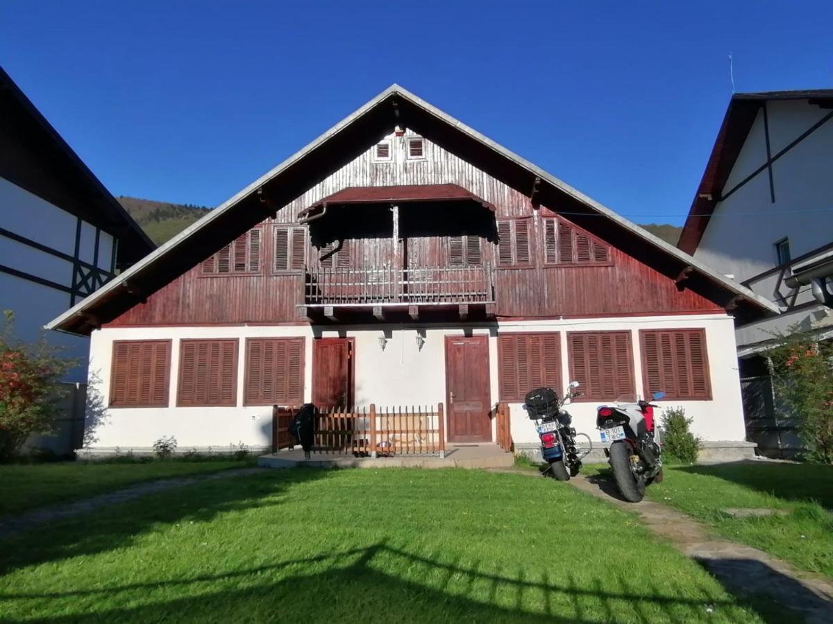 Vila Panselutelor 6 Sinaia Eksteriør billede